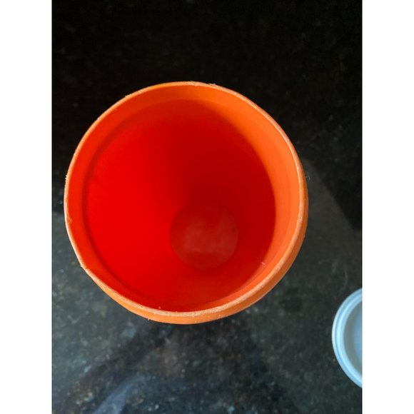 Tupperware 1 Qt. Orange Container #262-9. Lid With Flip Spout - Picture 6 of 9